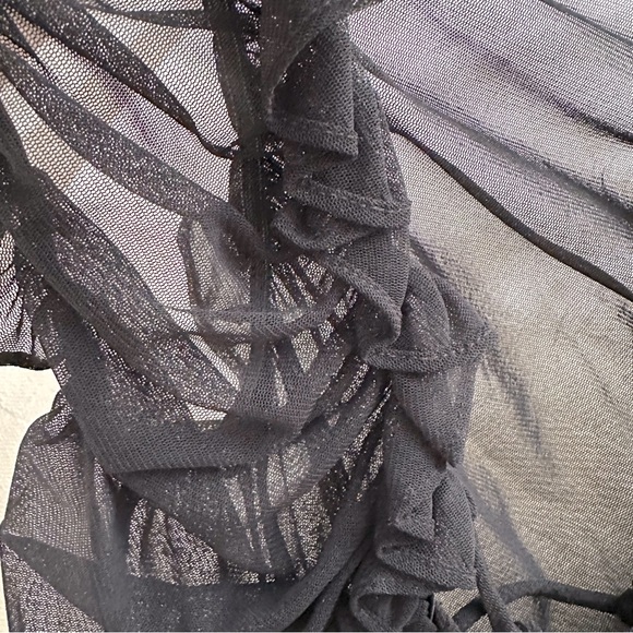 Very cute sheer black sleeveless ruffle shirt with lace up front! Size M - Picture 2 of 8